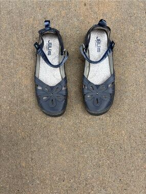JBU by Jambu Magnolia Wide Navy Blue Flower Mary Jane Sandals Sz 9W